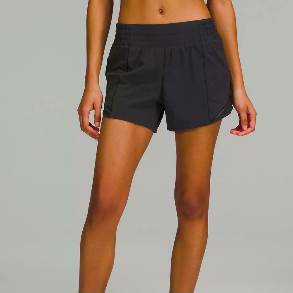Hotty Hot High-Rise Lined Short 4" black size 6